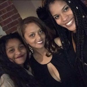 Meet your Posher, Brittney