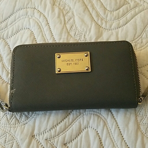 Michael Kors Wristlet