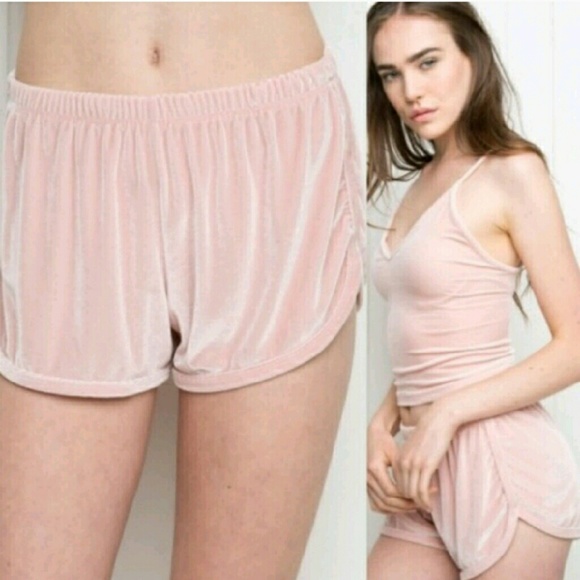 Brandy Melville Pink Velvet Shorts nwt SALE - Picture 2 of 3