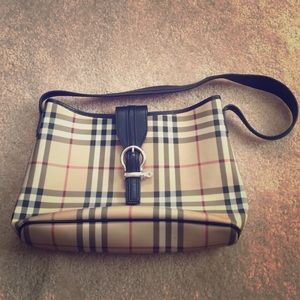 Burberry purse