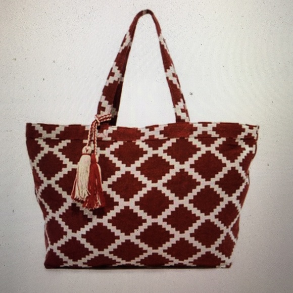 Madewell Handbags - Madewell diamond motif tote!