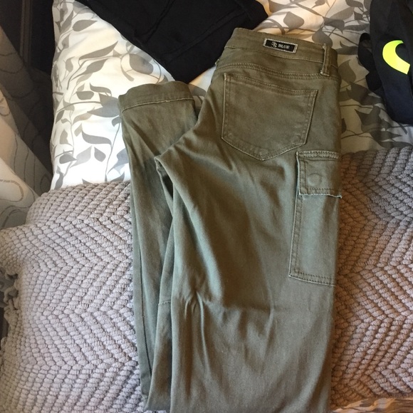 Hardly worn pants