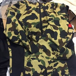 BAPE WINDBREAKER SZ M