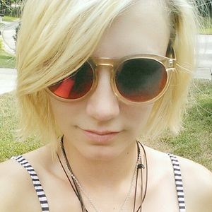 Meet your Posher, Lindsay