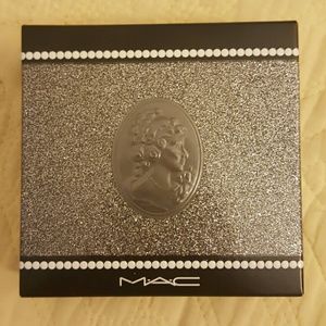Mac eyeshadow