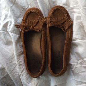 (BLACK FRIDAY SALE) Minnetonka Moccasins