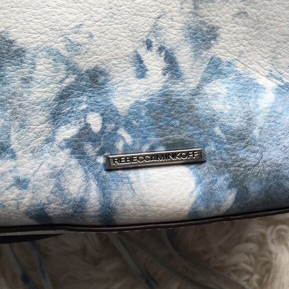🌼🆕 Rebecca Minkoff Crossbody🌼 - Picture 4 of 5