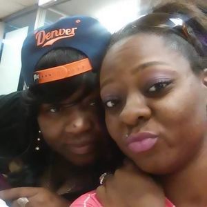 Meet your Posher, Monique