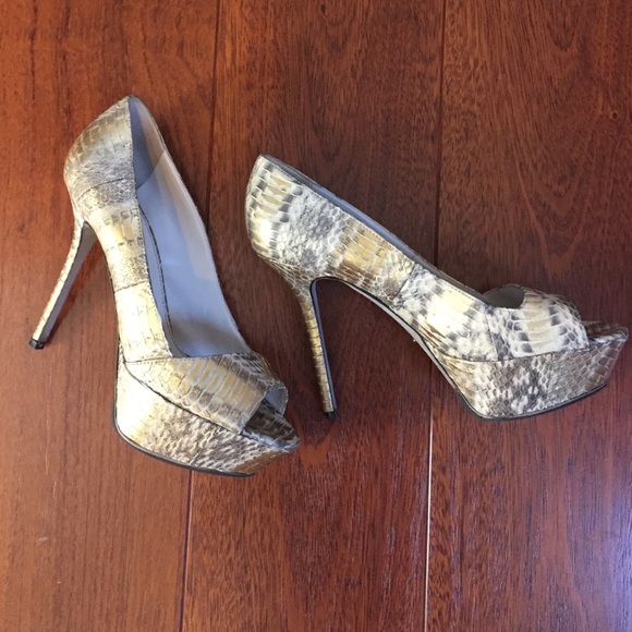 WOMENS SERGIO ROSSI EMBOSSED UPTOWN PLATFORM PUMPS