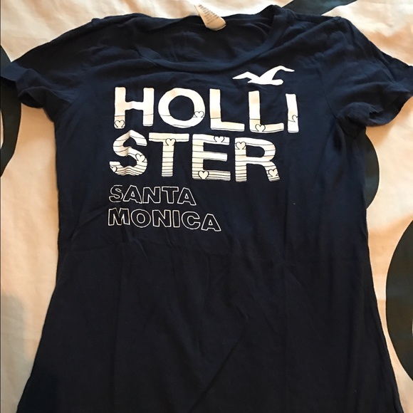 Hollister tshirt