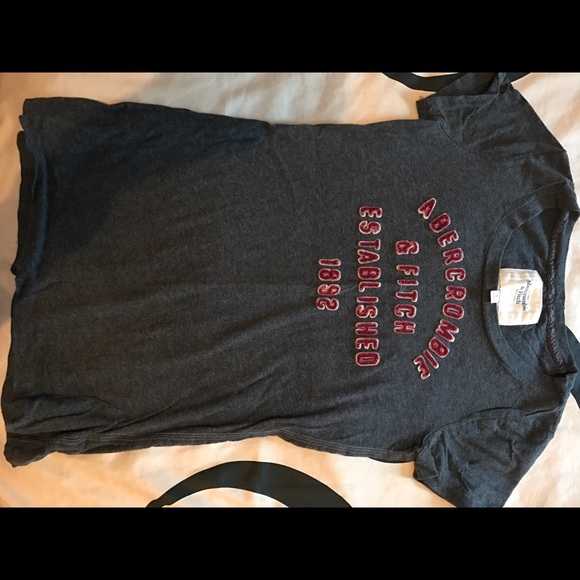 Abercrombie tshirt