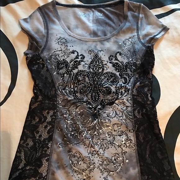 Maurices graphic and lace tshirt