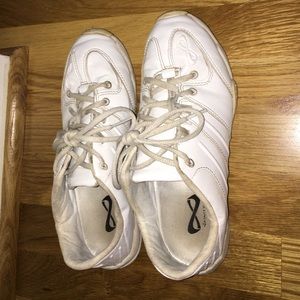 Nfinity cheer shoes