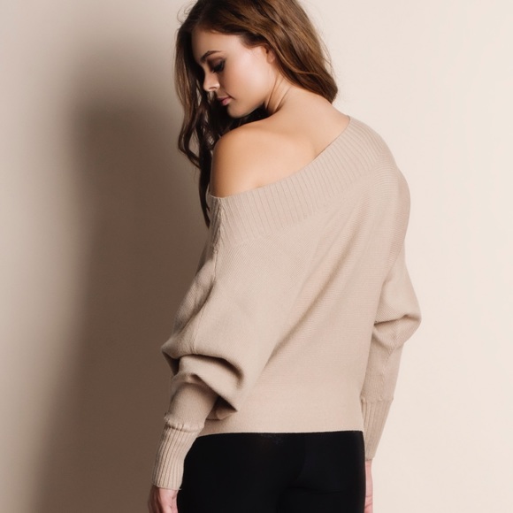 1DAYSALE Slouchy Off Shoulder Sweater Top - Picture 4 of 4