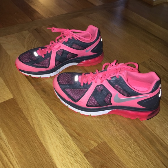 Nike shoes