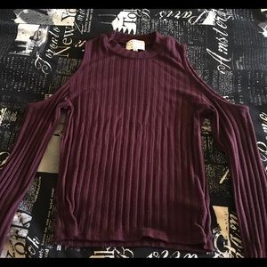 Kendall & Kylie Shoulder Cut-Out