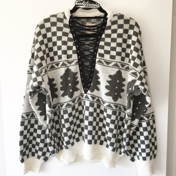 NWOT LF vintage oversized lace up sweater