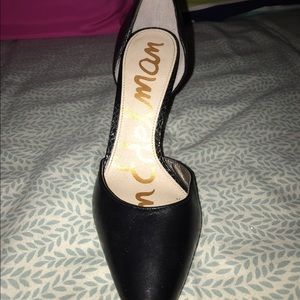 Black pointed toe heels
