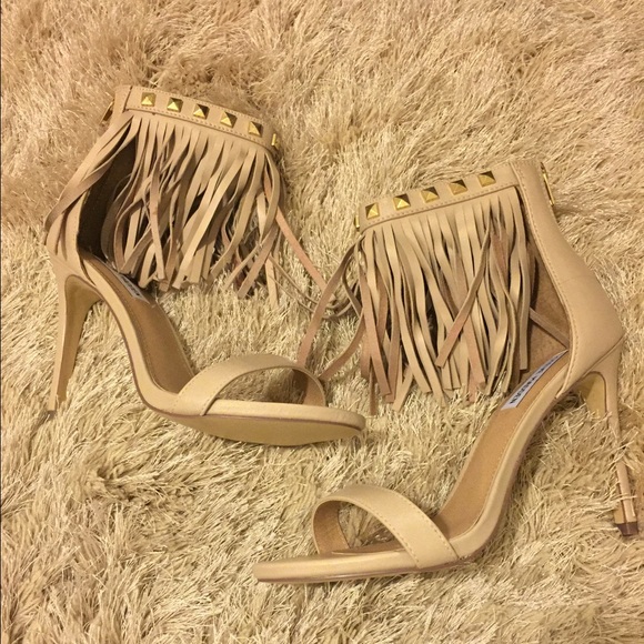 Steve Madden Siooux Blush Leather Studded Heels