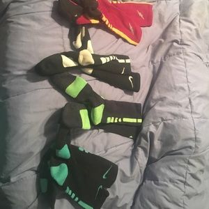 3 elite socks, 1 KD socks