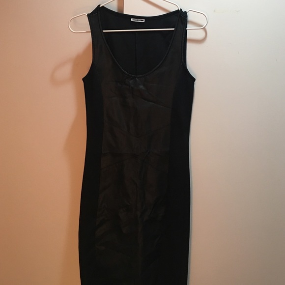 Noisy may dress