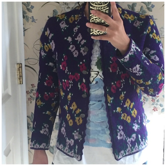 ❌SOLD❌ Vintage Catalina Purple Floral Cardigan - Picture 4 of 4