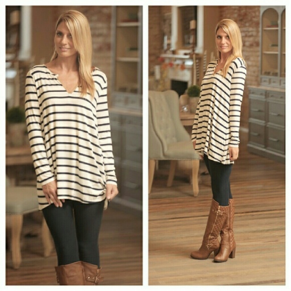 Infinity Raine Tops - HP NWT BEYOND BASIC STRIPED TUNIC IN NAVY