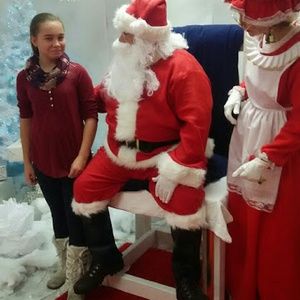 Meet your Posher, Deloris