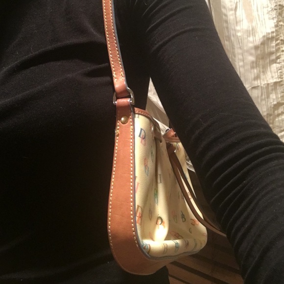 Authentic Dooney & Bourke Purse - Picture 3 of 4