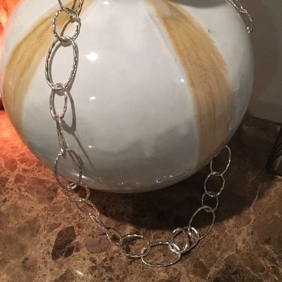 Gorgeous long necklace!