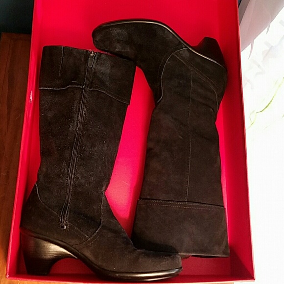 Dansko black leather suade boots. SIZE 36