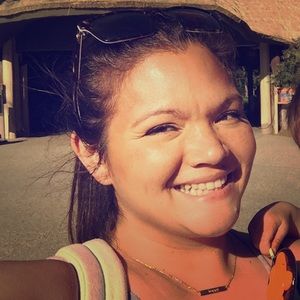 Meet your Posher, Sache.