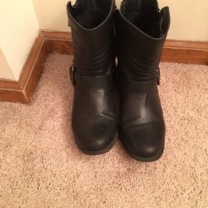 SO brand moto boots. Size 7