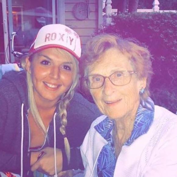 Meet your Posher, Heather - Picture 1 of 1