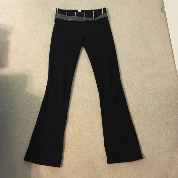 Ivivva yoga pants