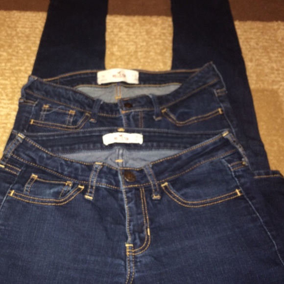 2 dark wash hollister skinny jeans