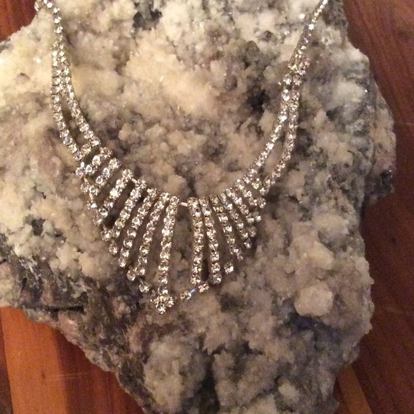Formal crystal necklace
