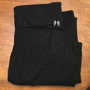 BRAND NEW slim boot vs yoga pants