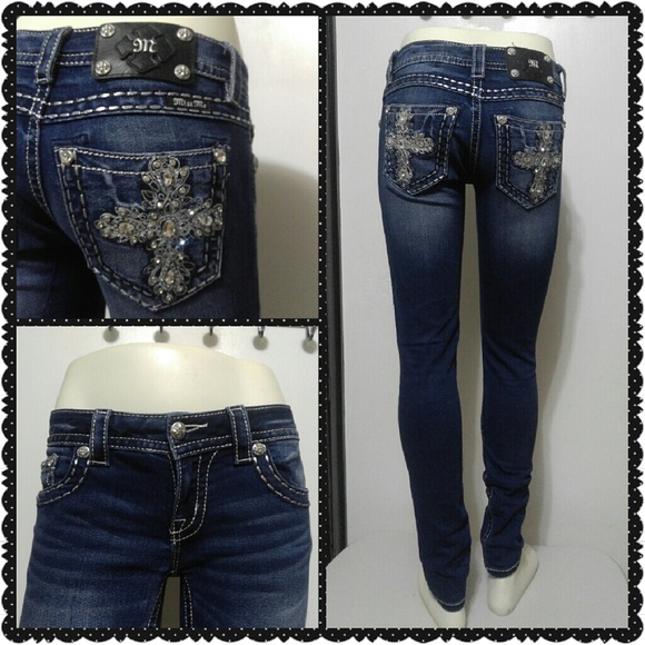 skinny jeans with bling on back pockets