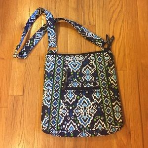 NWOT Vera Bradley Hipster Crossbody NWOT Vera Bradley Hipster Crossbody