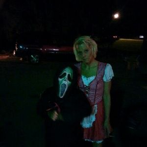 Meet your Posher, Angela