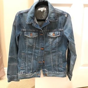 NWOT Madewell Distressed Denim Jacket Medium