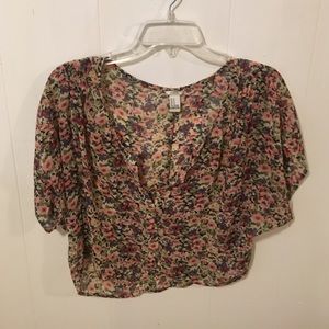 Cropped floral buttonup