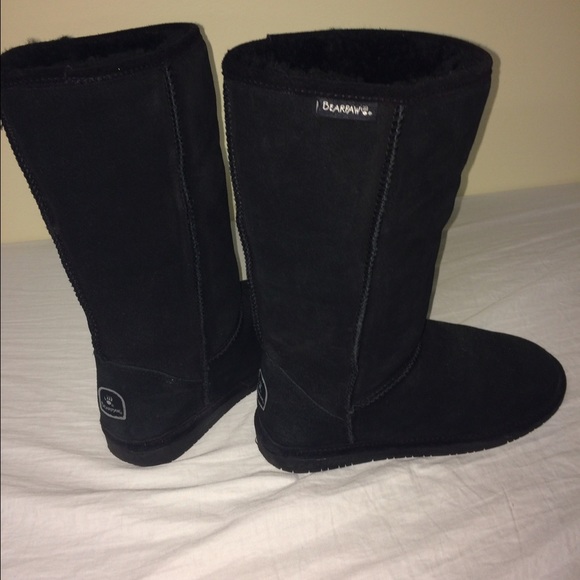 BEARPAW BOOTS SIZE 10