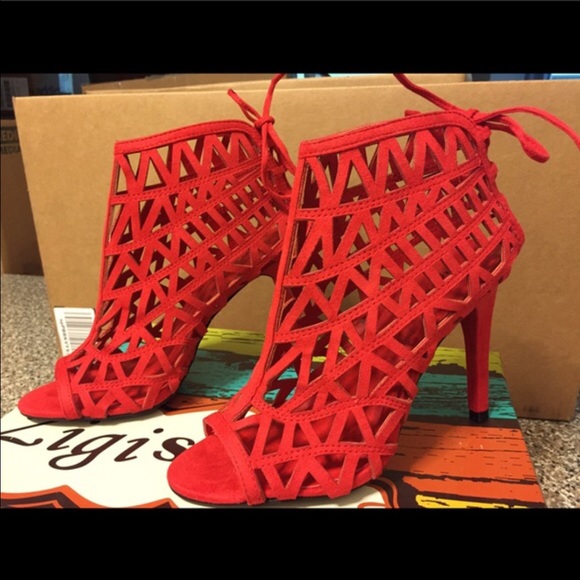Zigi-Soho Kabrina caged-laser cut bootie in Red