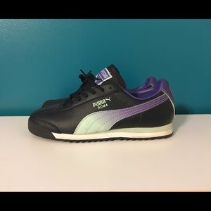 Women's Size 8 Puma Roma's