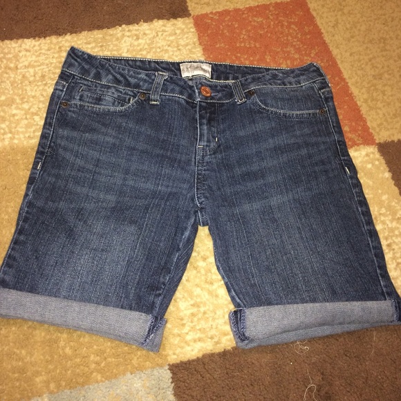 Aeropostale capris - Picture 1 of 2