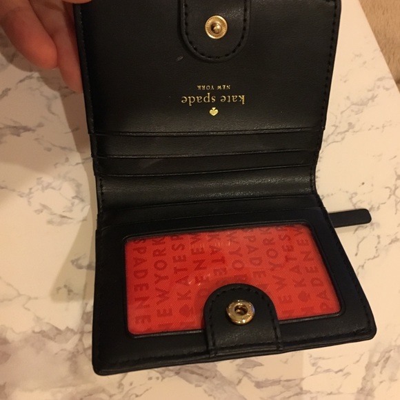Kate Spade wallet - Picture 2 of 4