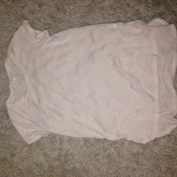 pink short sleeves shirt