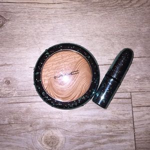 MAC Cosmetics Alluring Aquatic Lot